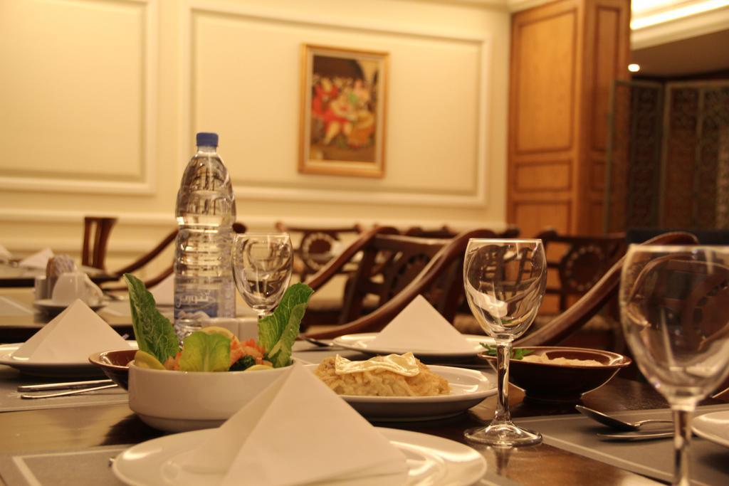Napoleon Hotel Бейрут Екстер'єр фото