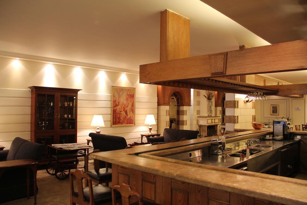 Napoleon Hotel Бейрут Екстер'єр фото