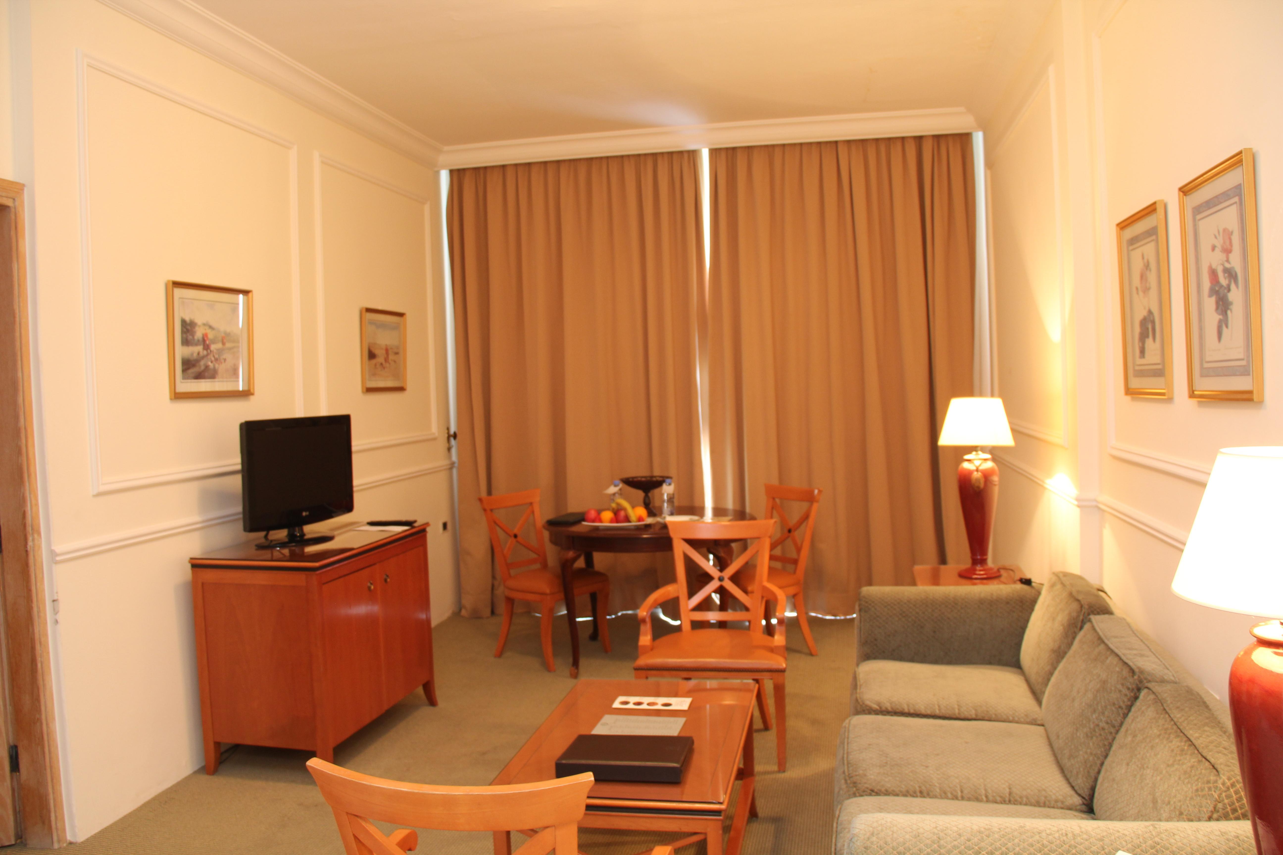 Napoleon Hotel Бейрут Екстер'єр фото