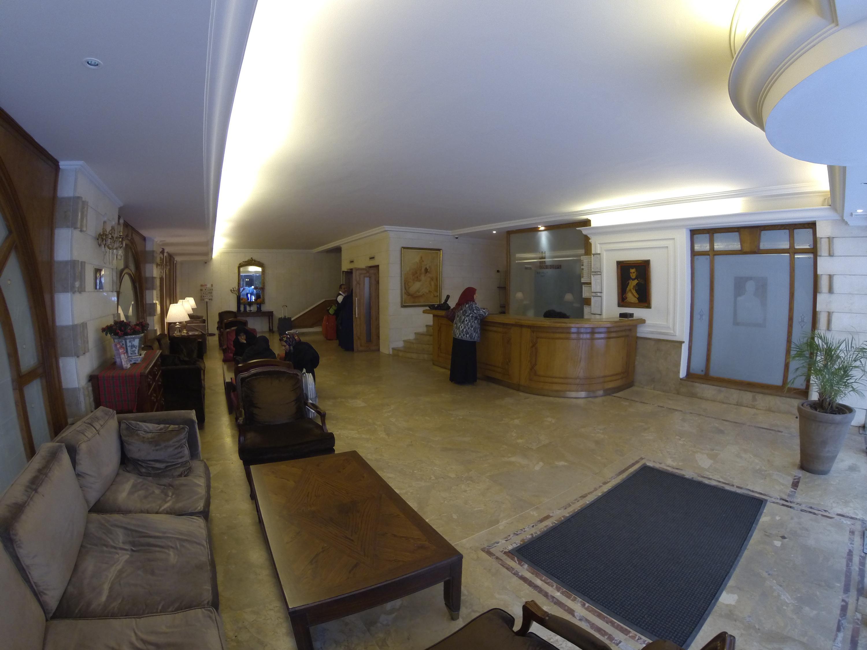 Napoleon Hotel Бейрут Екстер'єр фото